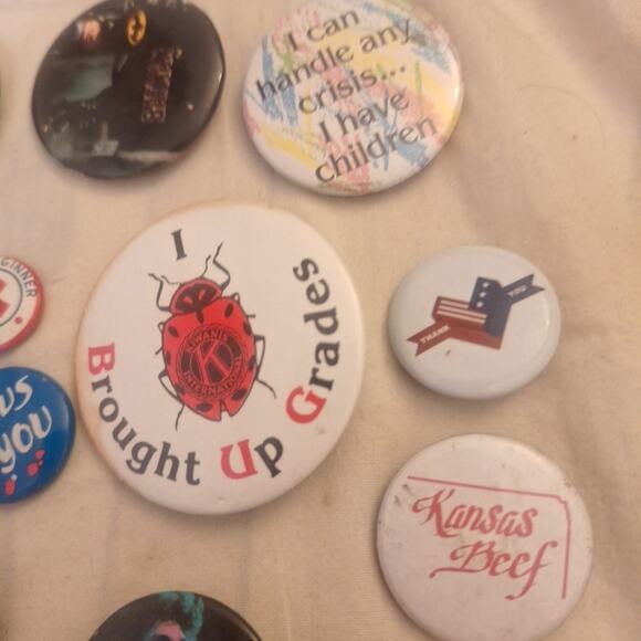 lot of vtg 26 pinback buttons Pins Various Batman To Lita Ford To 4H - Picture 4 of 11